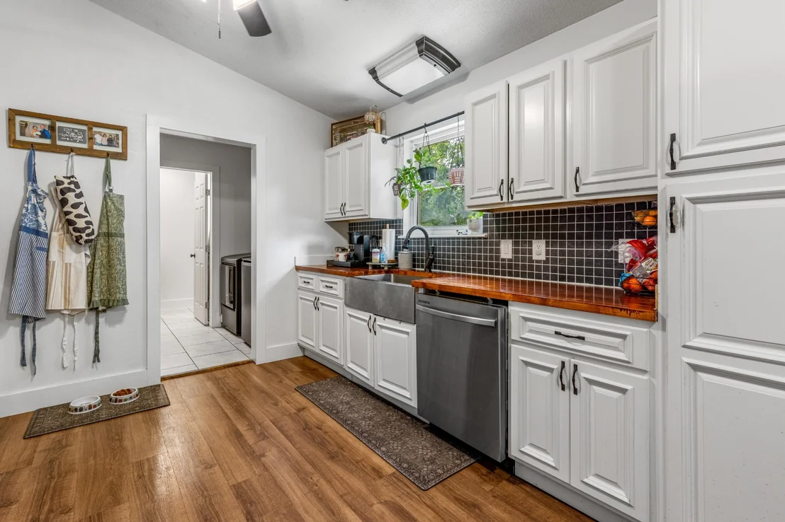 Photo of 7460 Sims Road