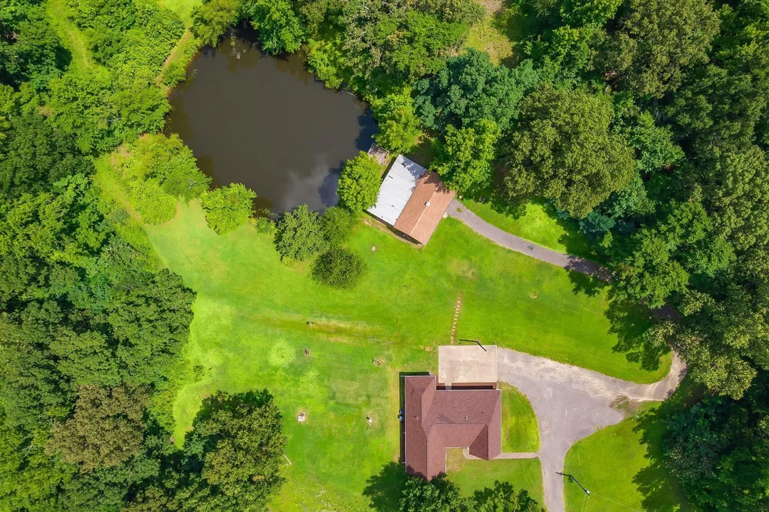 Photo of 135 DAVIS RD