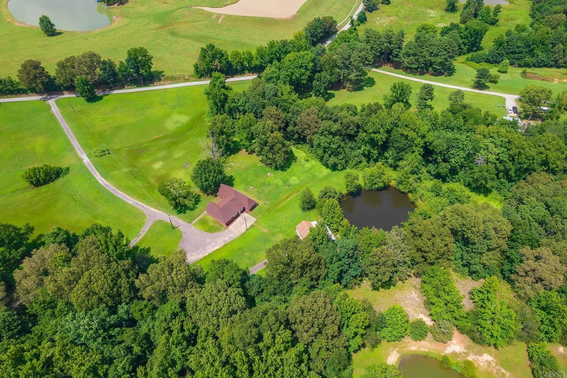 Photo of 135 DAVIS RD