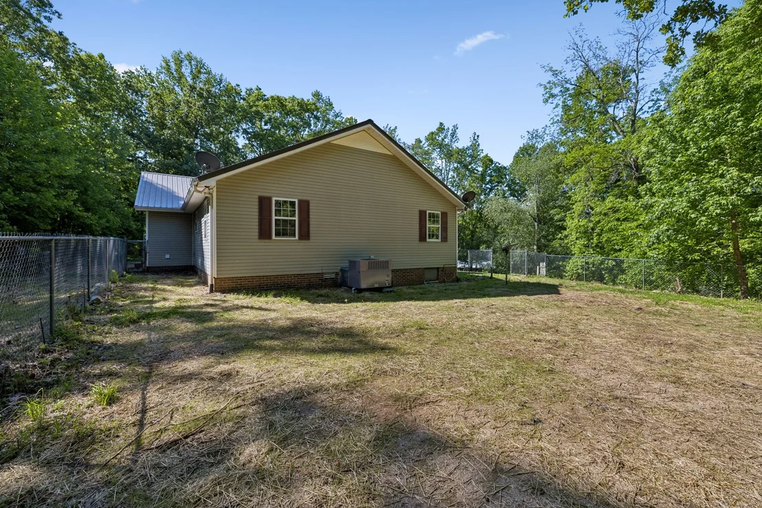 Photo of 619 Longbranch Rd