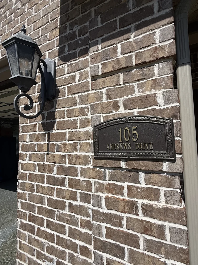 Photo of 105 Andrews Dr