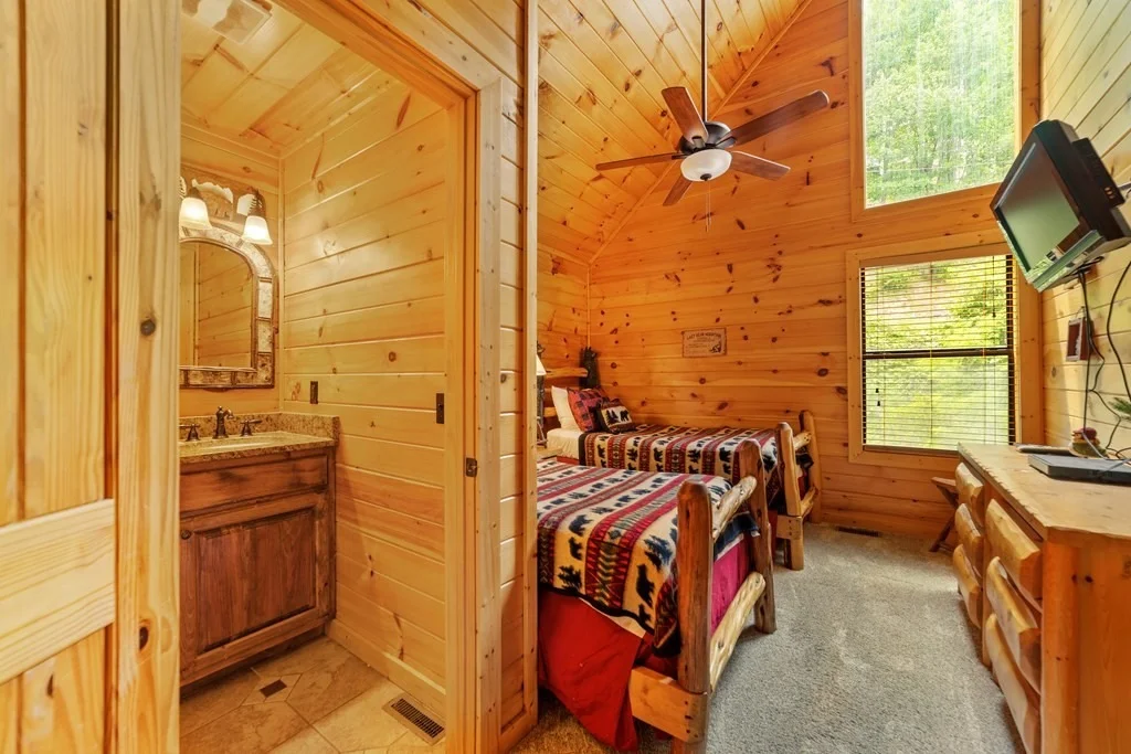 Photo of 2786 Overholt Trail