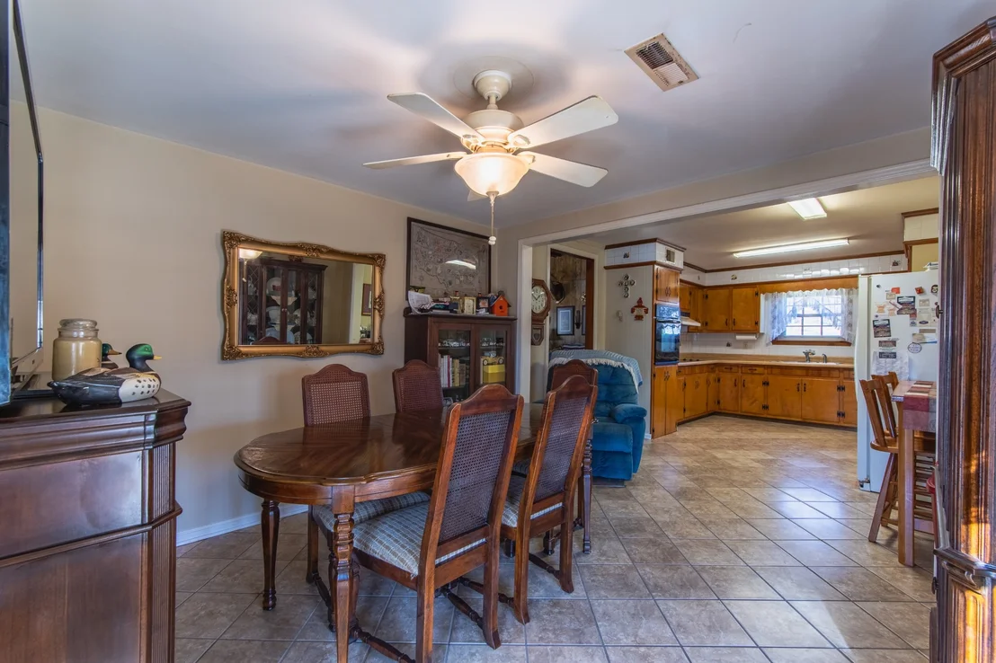 Photo of 605 Robinson Rd