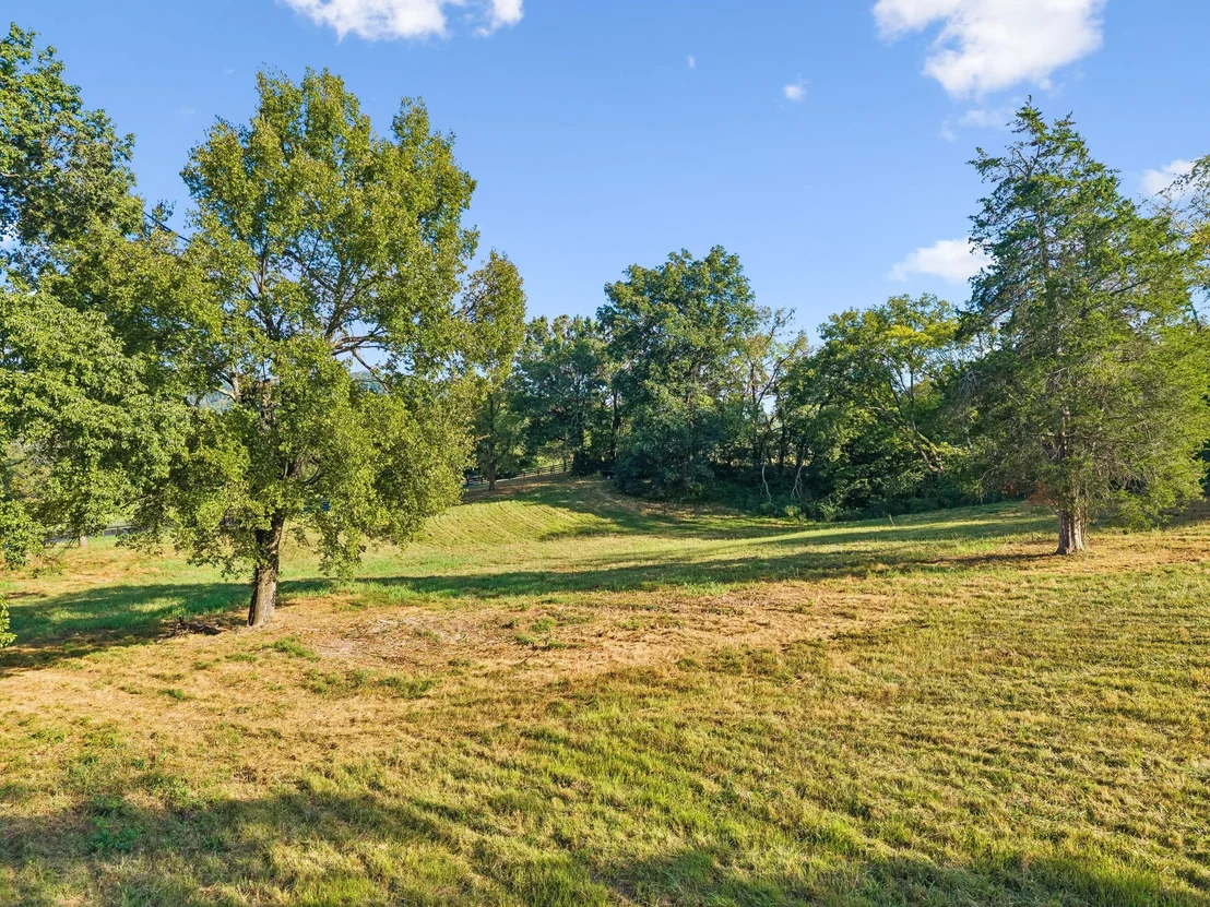 Photo of 1025 Tulloss Rd