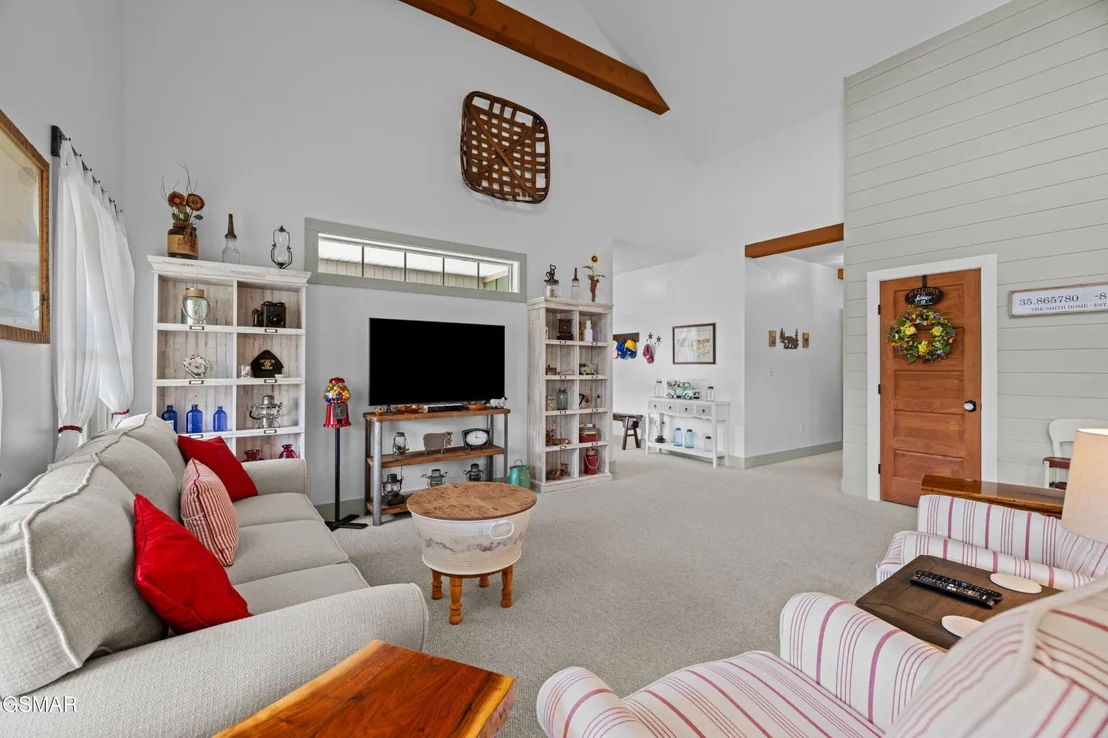 Photo of 2545 Amanda Lane