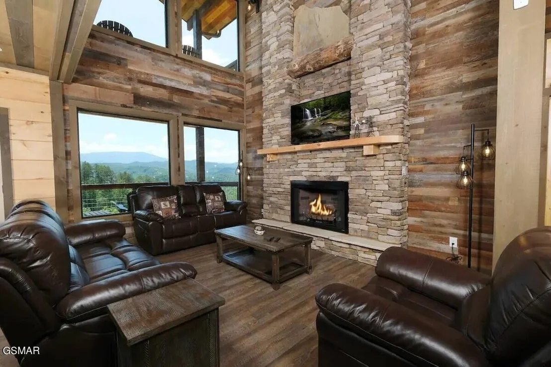 Photo of 2129 Ross Way