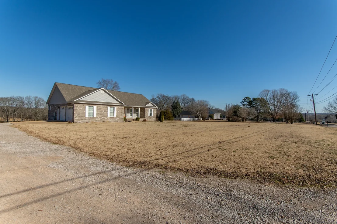 Photo of 320 Cobblestone Dr