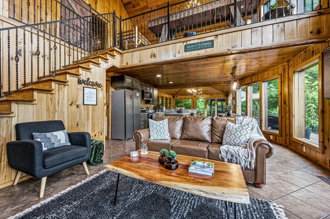 Photo of 2733 Pine Crest Ln