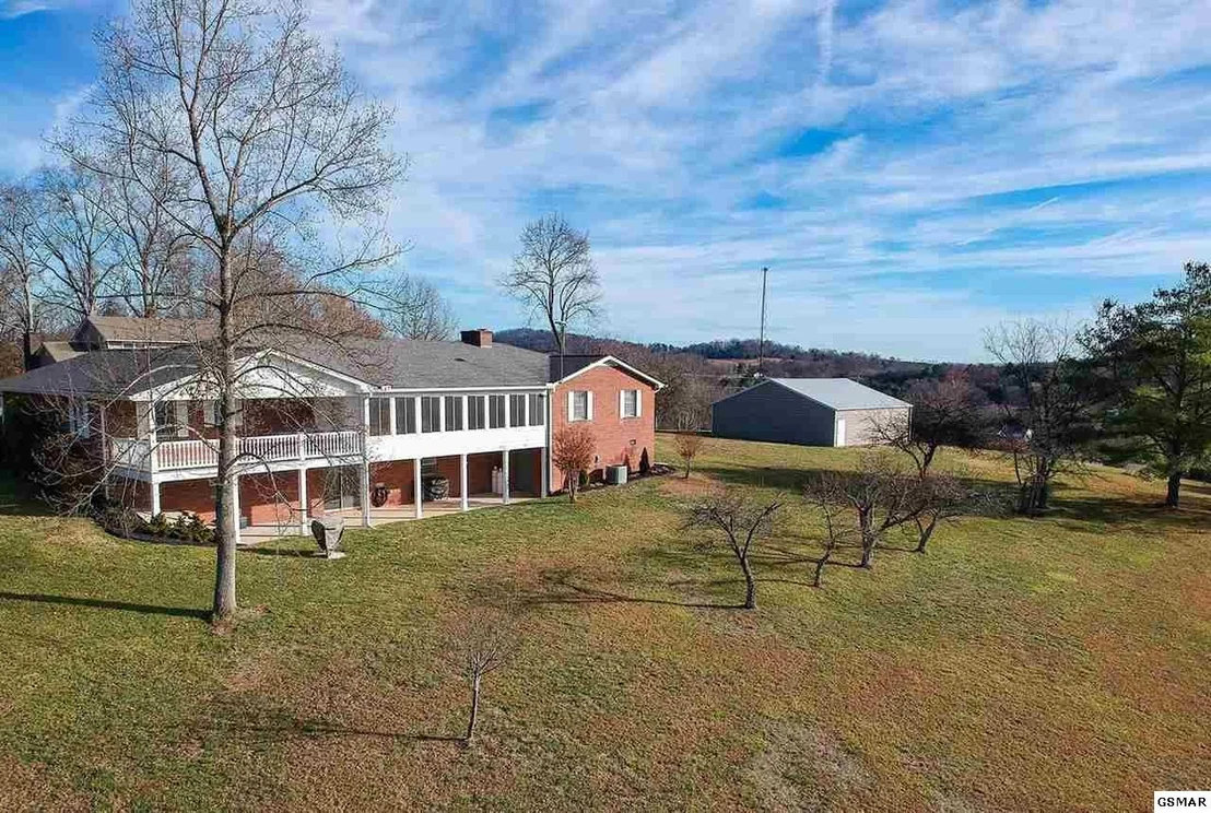 Photo of 1817 LONGVIEW Lane