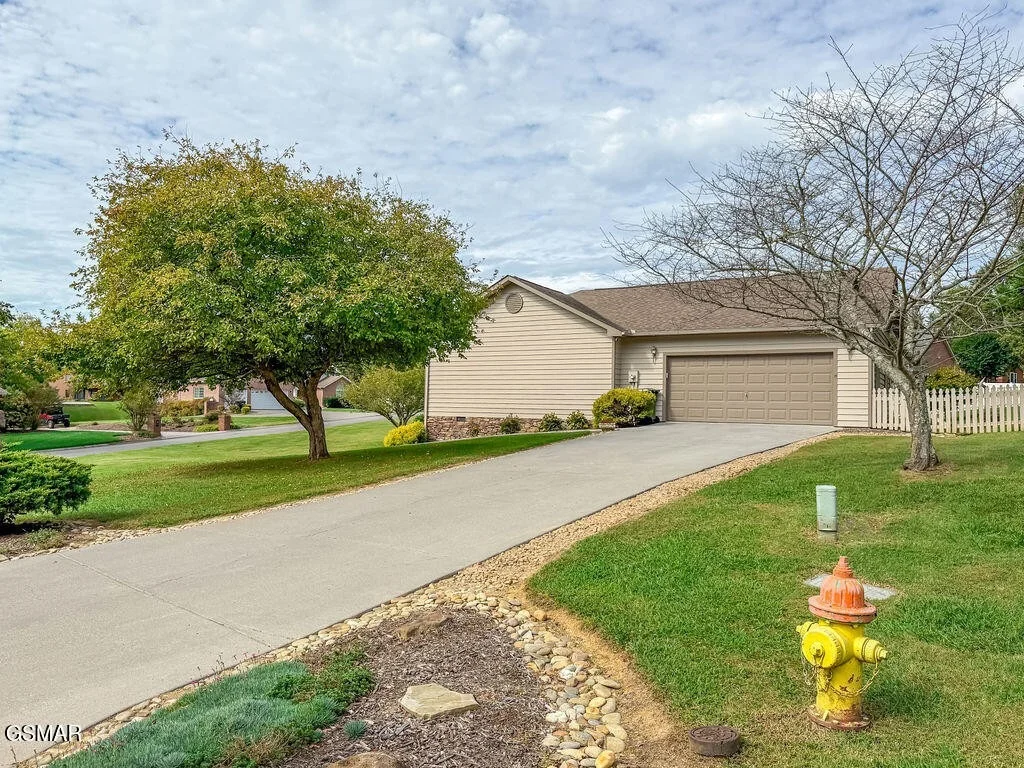 Photo of 625 Riverbrook Drive