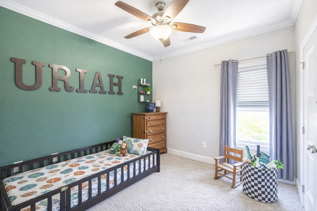 Photo of 137 Executive Dr