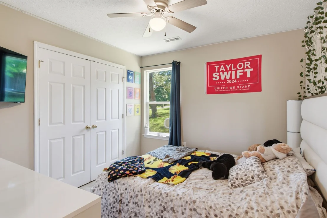 Photo of 7512 Chester Rd