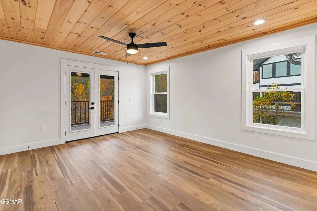 Photo of 652 Pinecrest Drive
