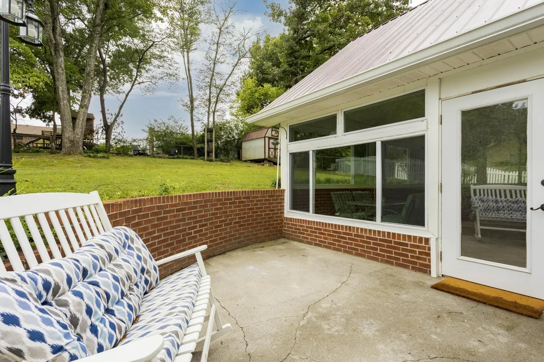Photo of 715 Carmen Drive