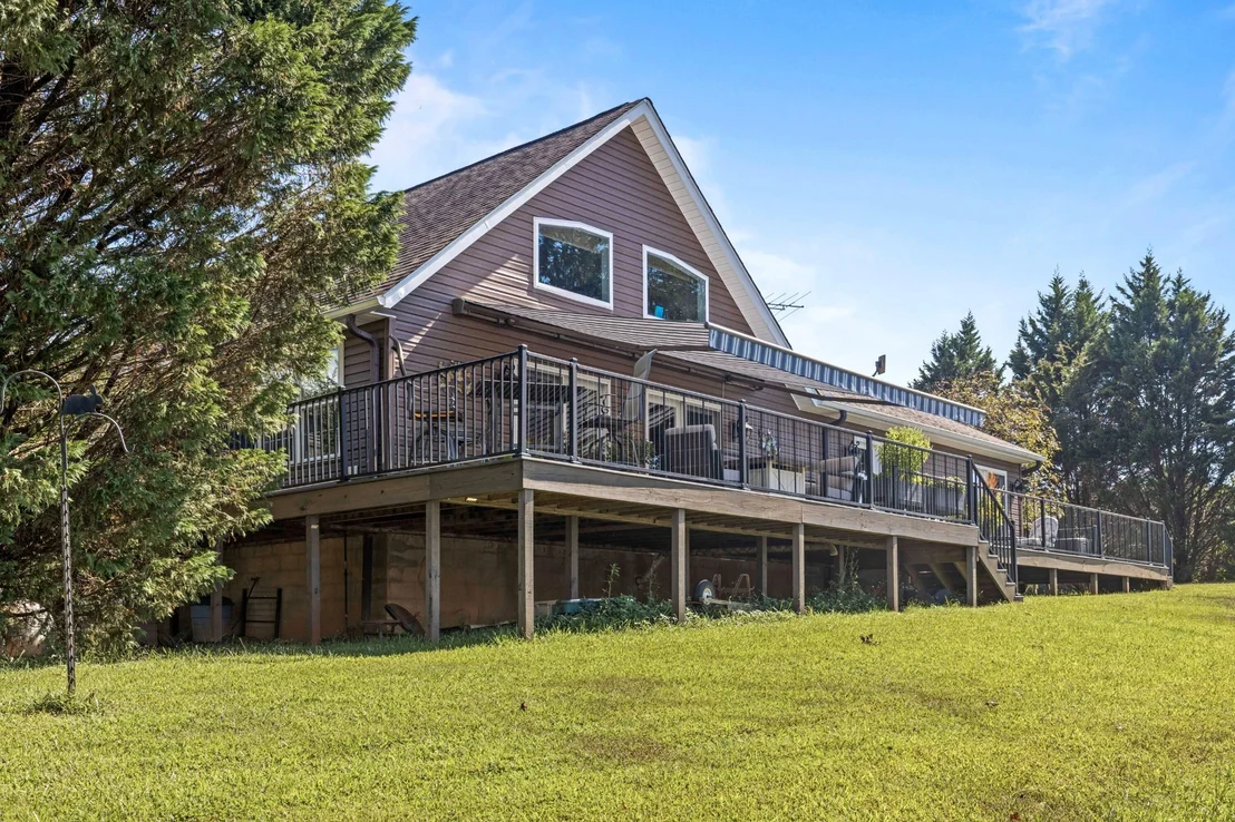 Photo of 122 Eagle Point Drive