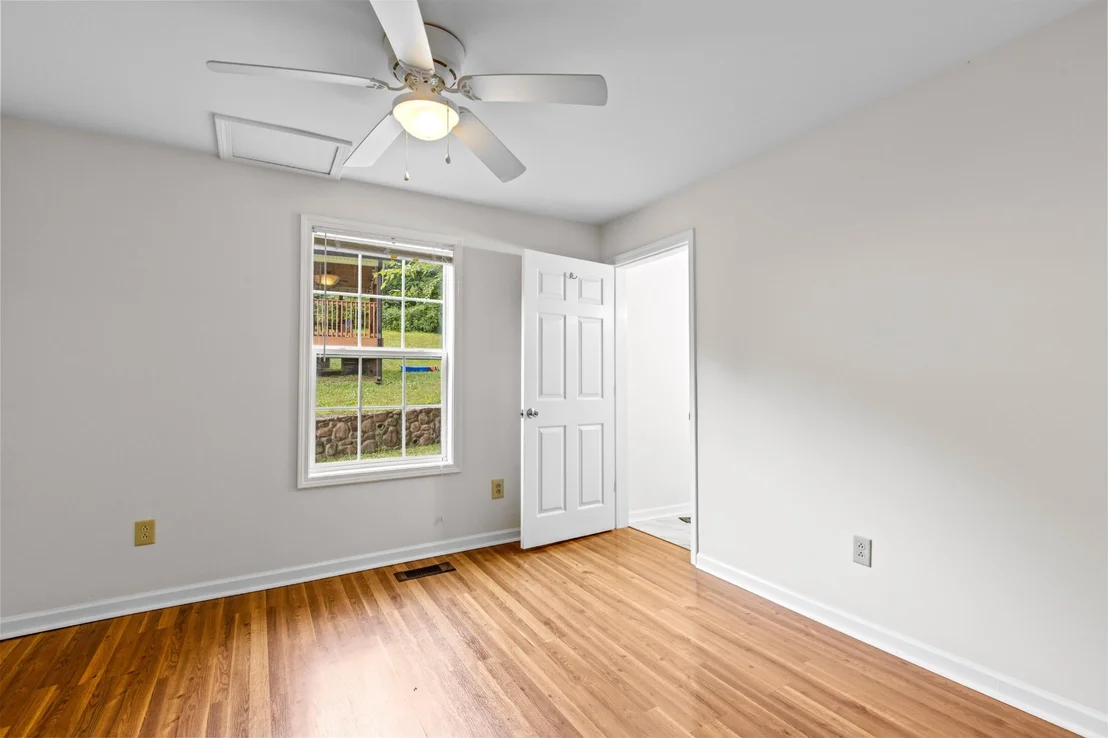 Photo of 49 Hemlock Circle