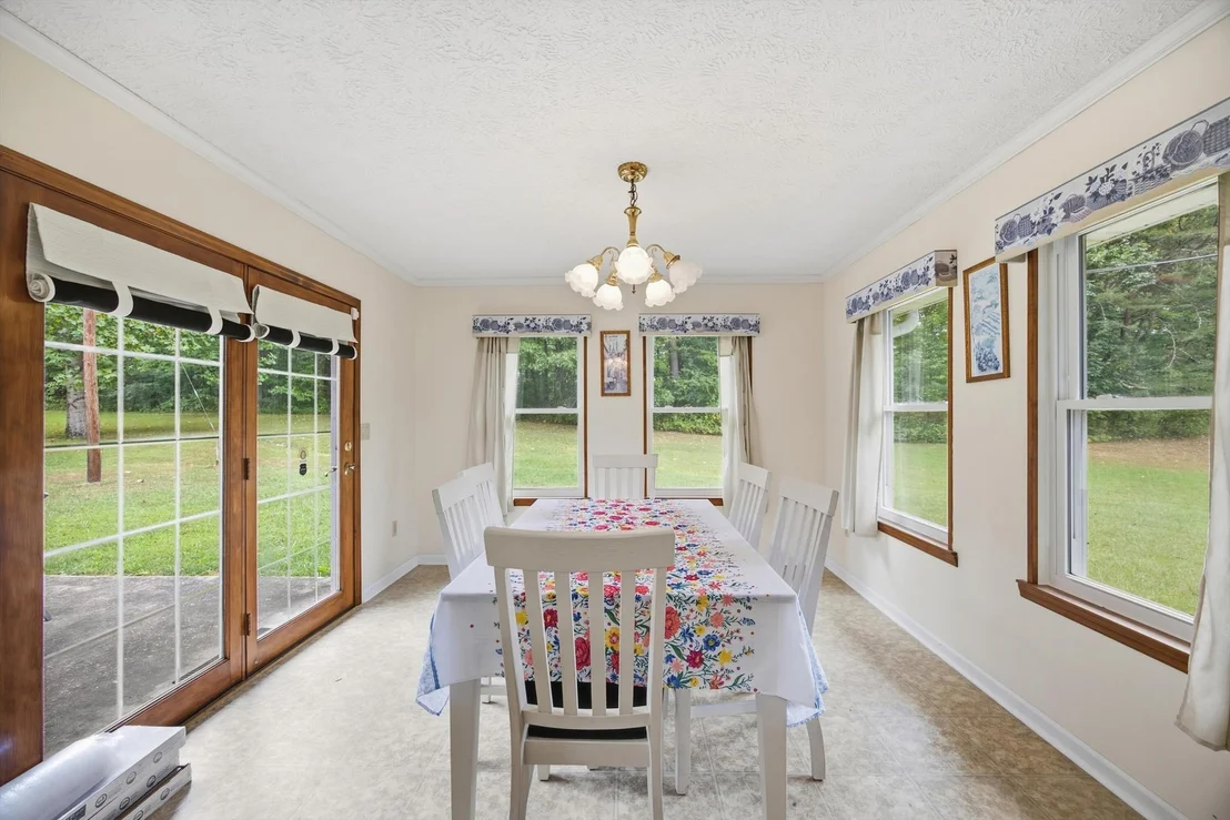 Photo of 175 Teeters Loop Road