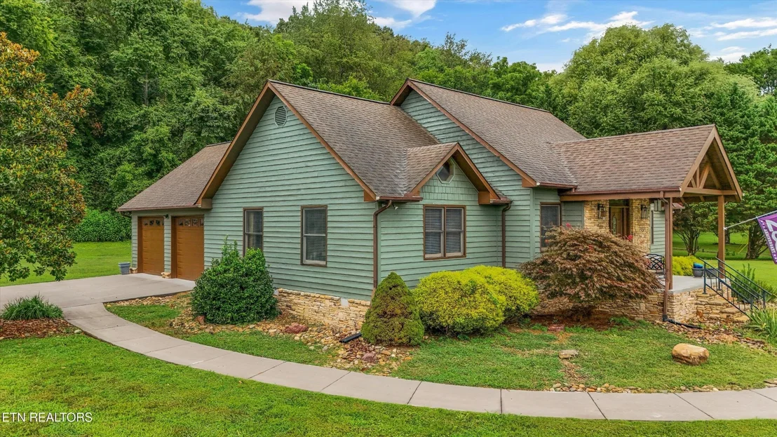 Photo of 2939 Deep River Drive