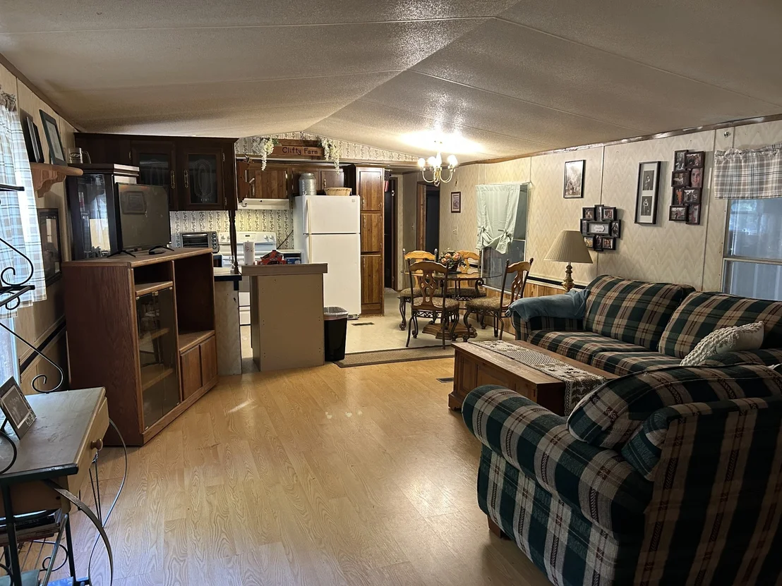 Photo of 22 Red Oak Cir