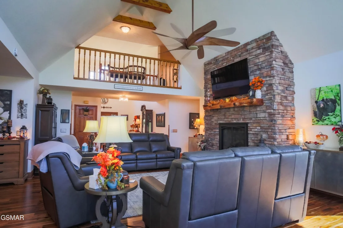 Photo of 3450 Valley View Road