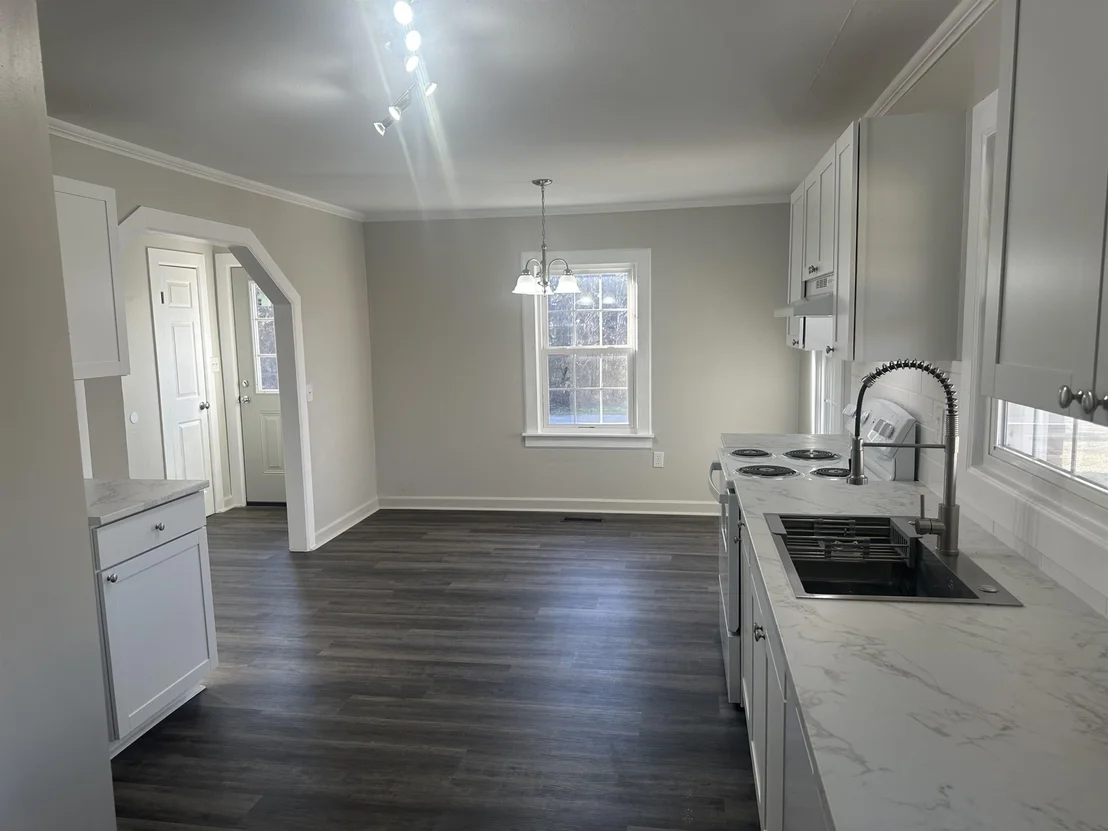 Photo of 180 Hardin RD