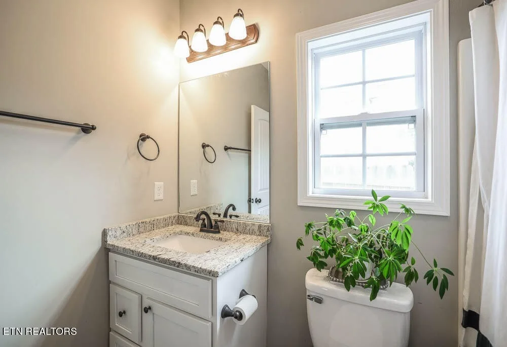 Photo of 471 Cochran St