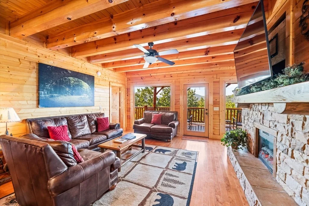 Photo of 2736 Mountain Preserve Drive