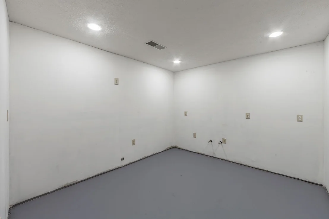Photo of 40 Pine Cv