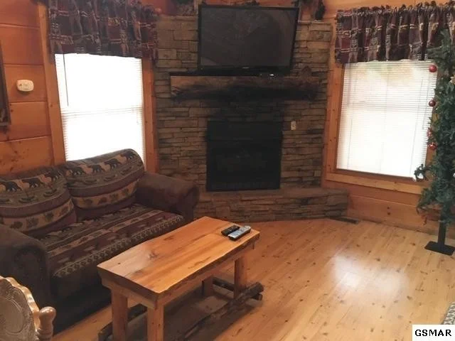 Photo of 717 Ski View Lane