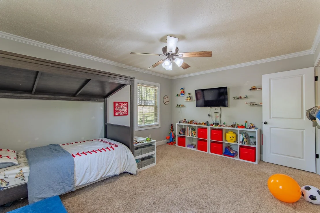 Photo of 180 HORNER DR