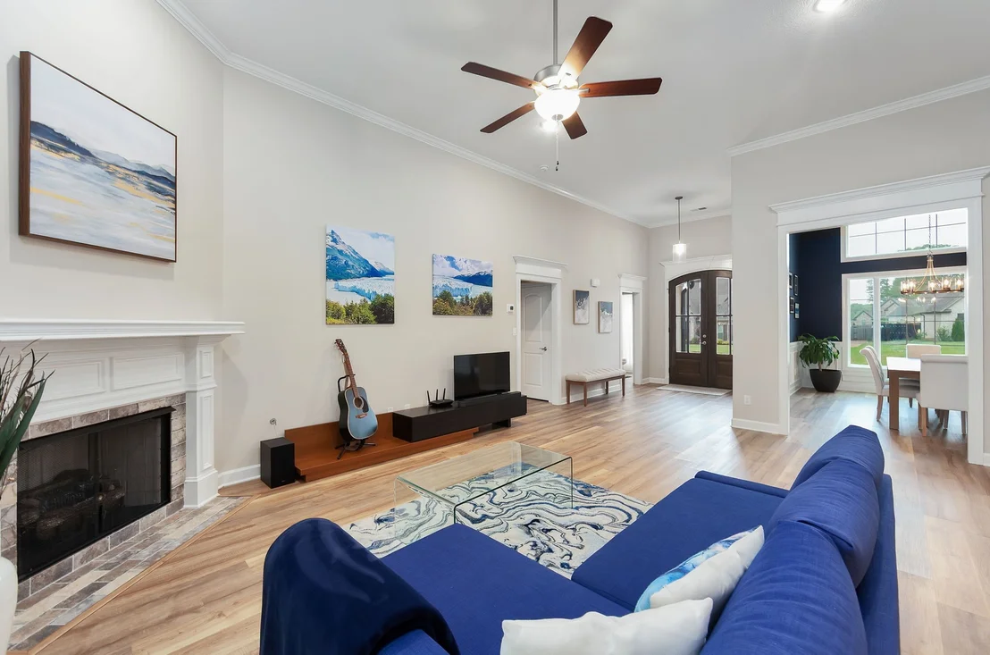 Photo of 30 Westcott Cv