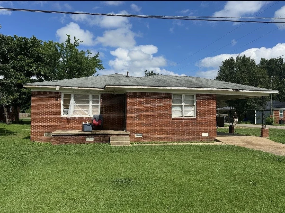 Photo of 296 JW DAVIS DR