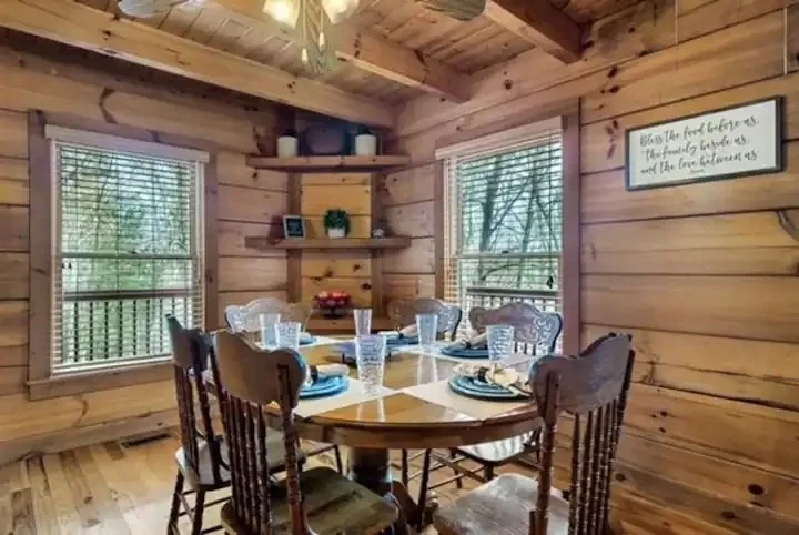 Photo of 4224 CHAMBERLAIN Lane