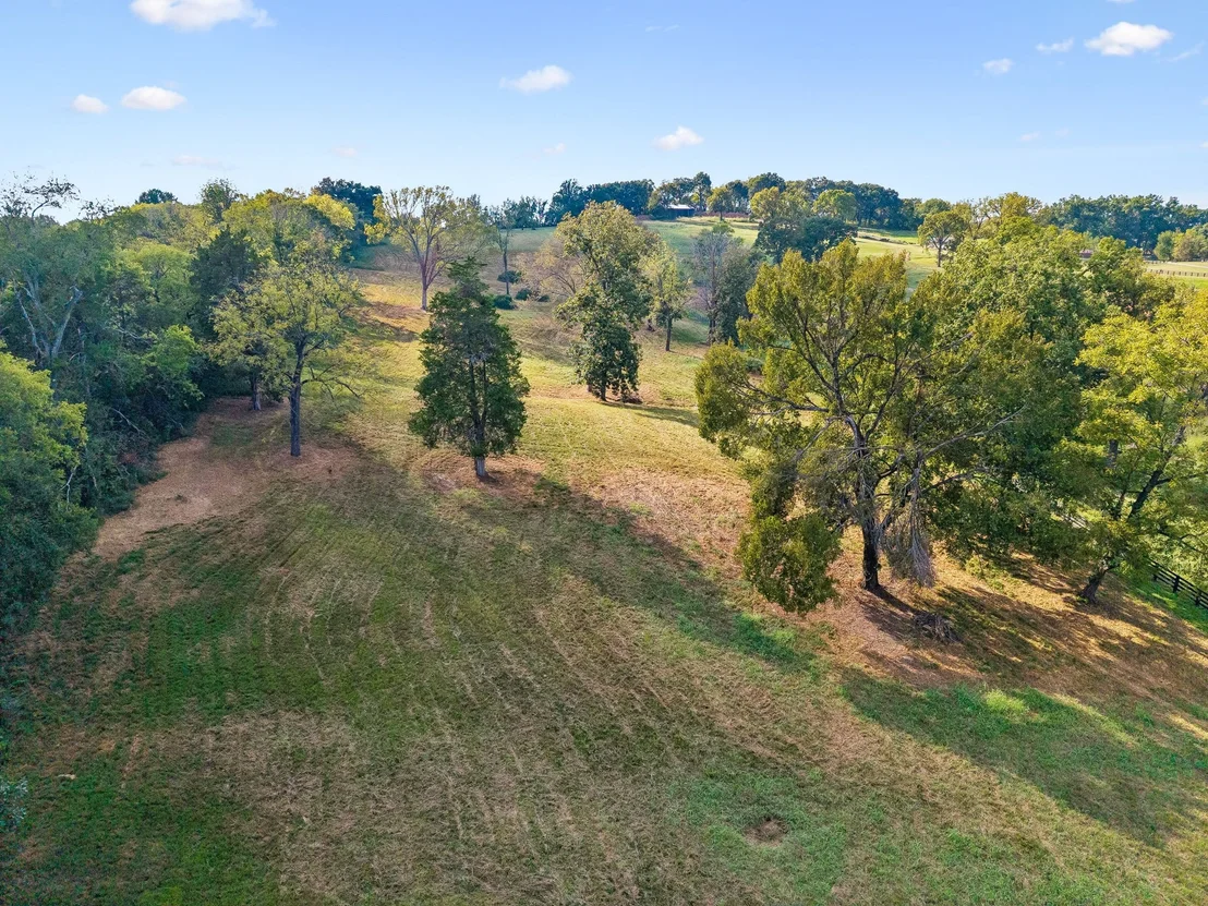 Photo of 1025 Tulloss Rd