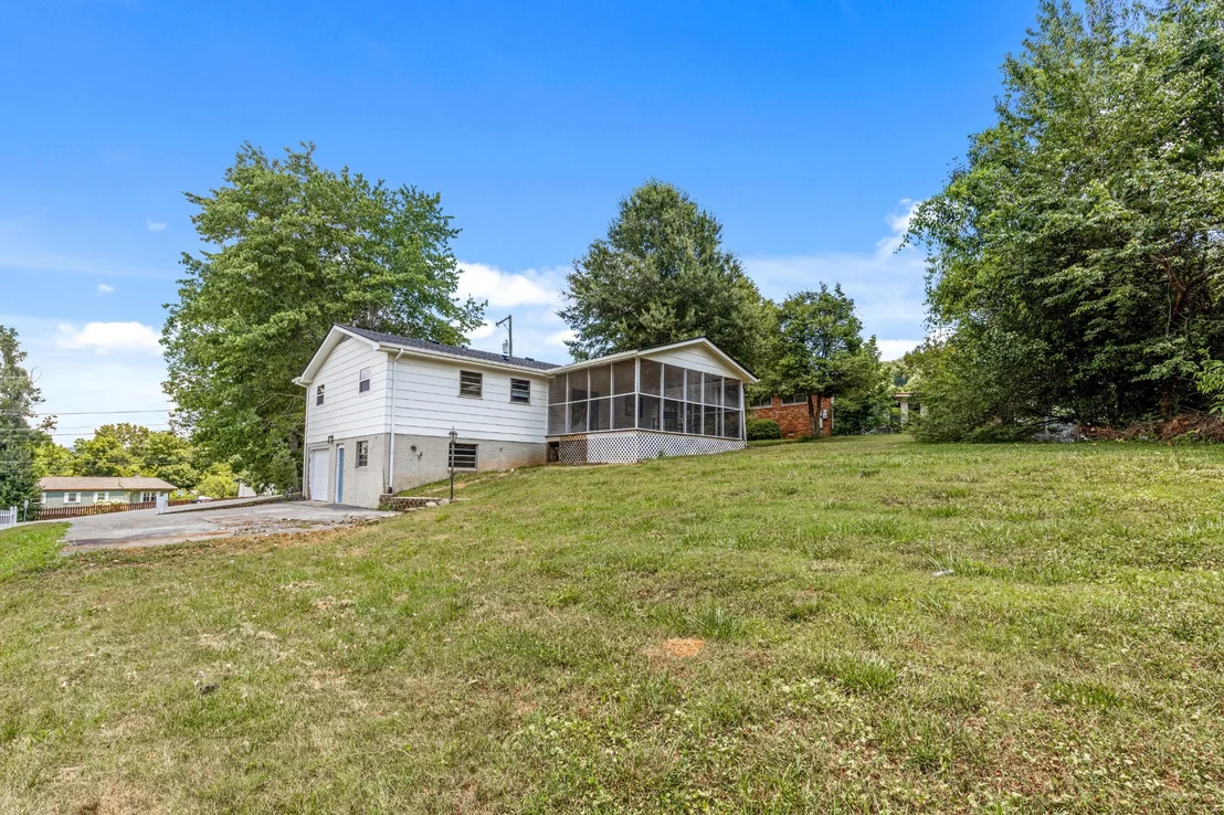 Photo of 9612 Brewer Drive