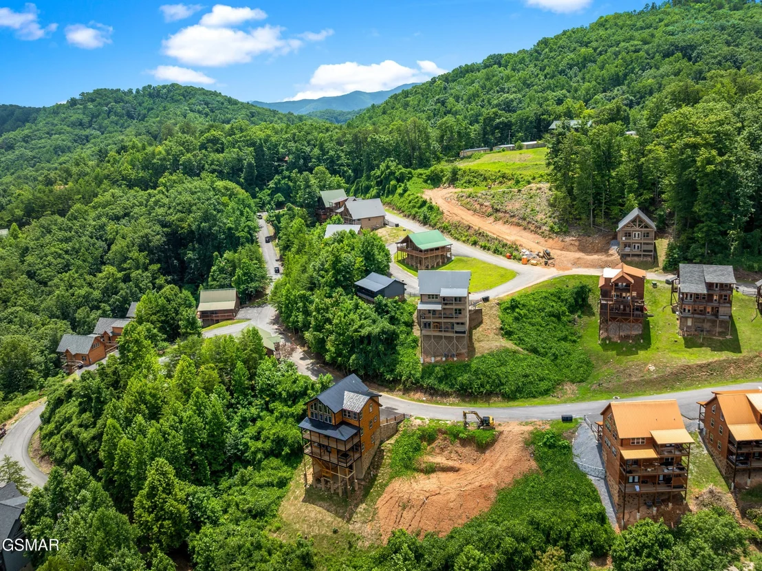 Photo of 812 Peak Lp Way