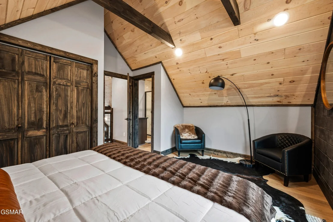 Photo of 2937 Bear Mountain Lane