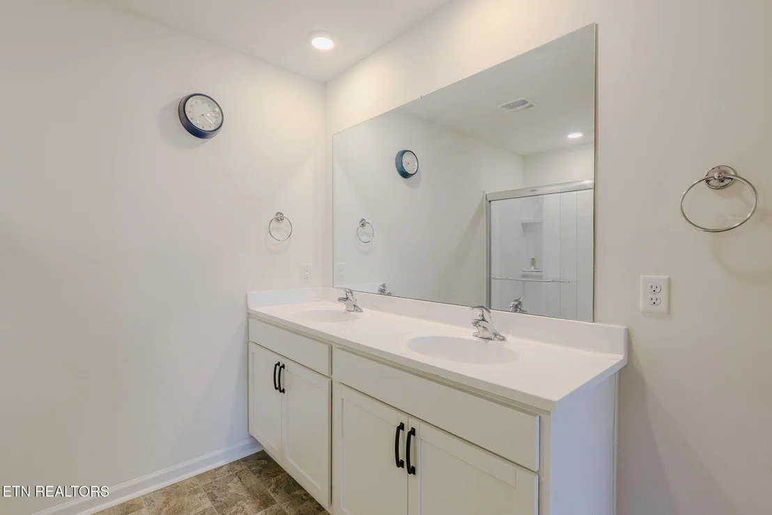Photo of 2540 Lucille Lane