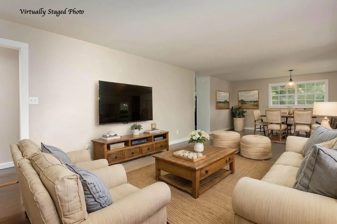 Photo of 547 Van Davis Road NW
