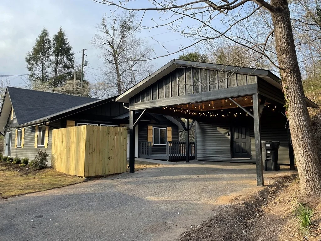 Photo of 372 Indian Knob Circle