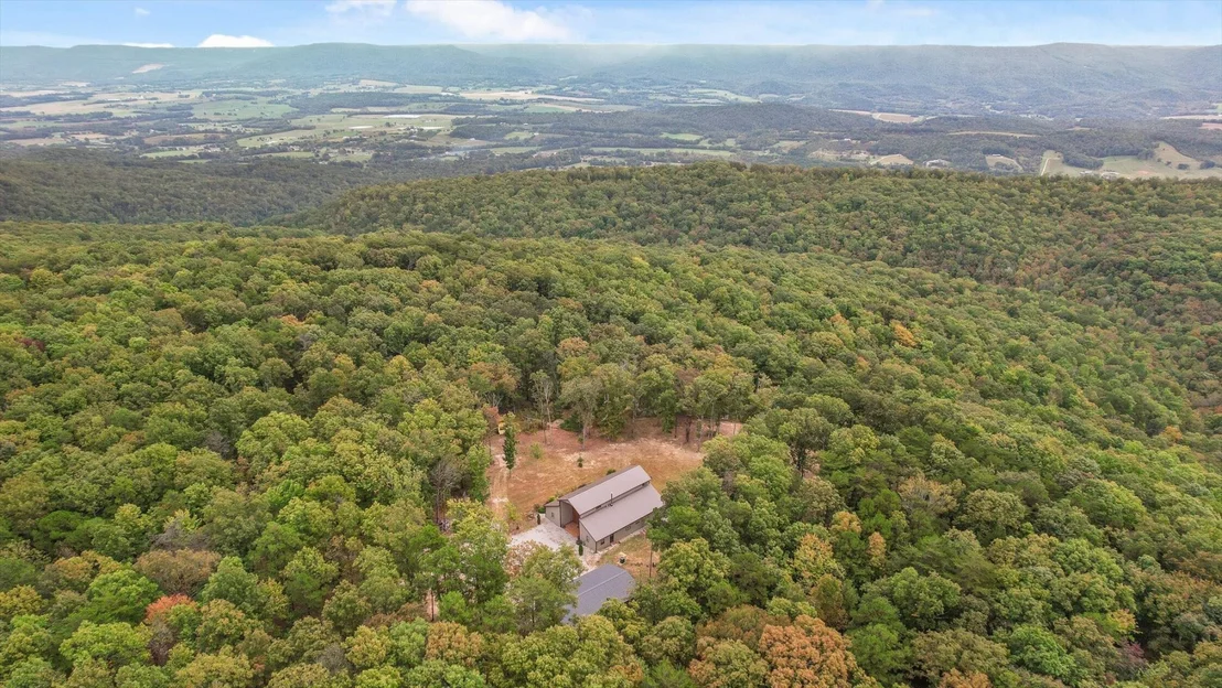 Photo of 400 Maple Trail