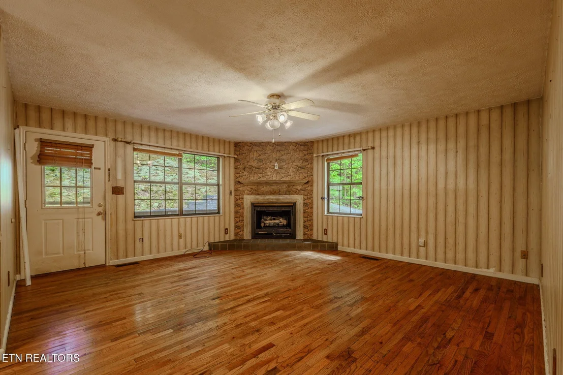 Photo of 630 Pinemont Drive