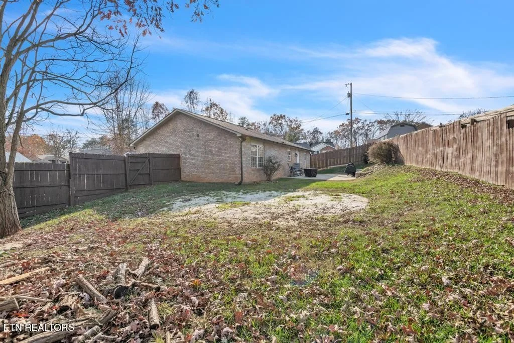 Photo of 7512 Bathsheba Lane