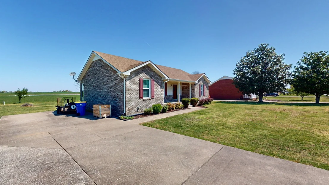 Photo of 136 Coates Rd