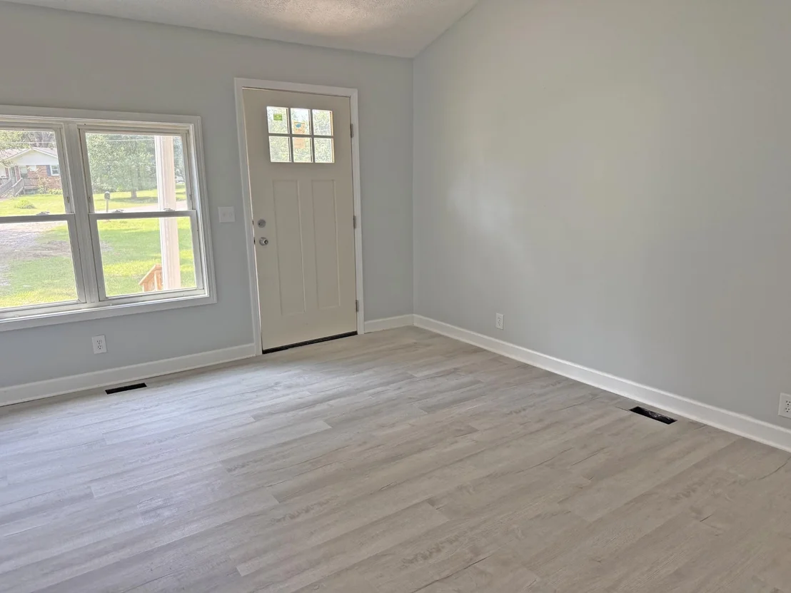 Photo of 270 MADDOX LOOP