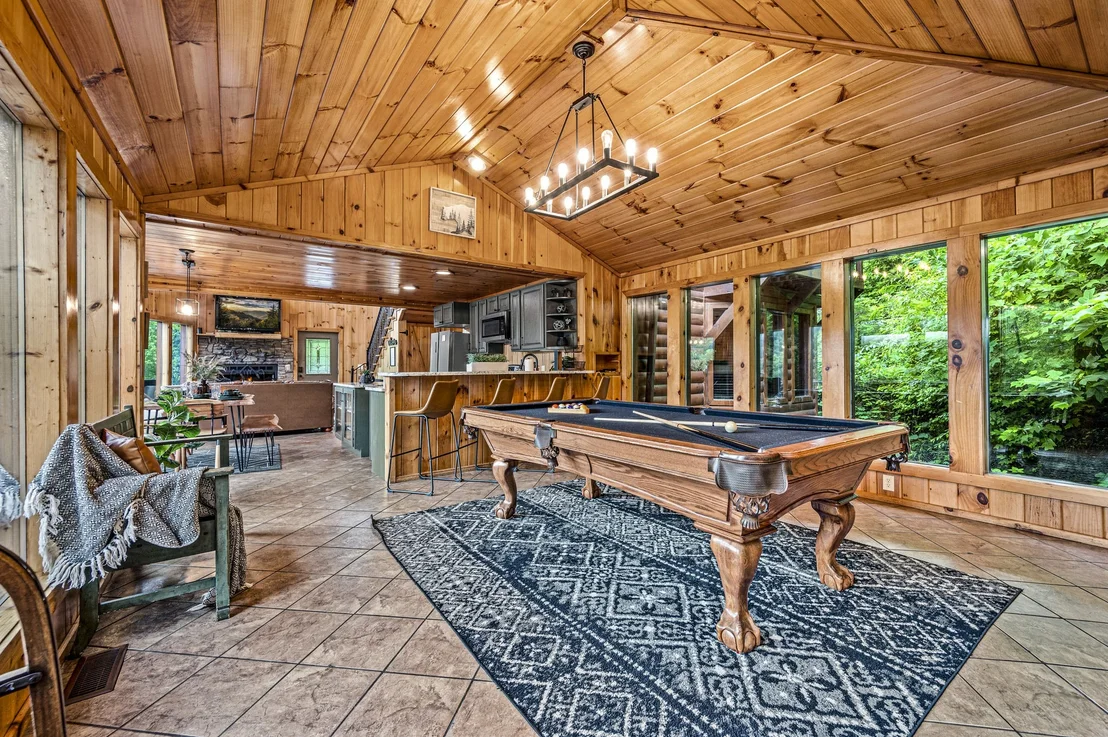 Photo of 2733 Pine Crest Ln