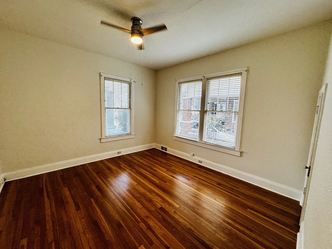 Photo of 321 Walnut St