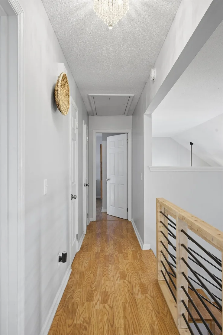 Photo of 36 Crest Circle