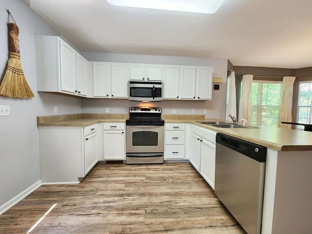 Photo of 2422 Cross View Drive