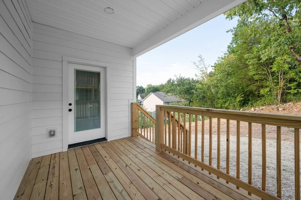 Photo of 210 Red Bud Lane